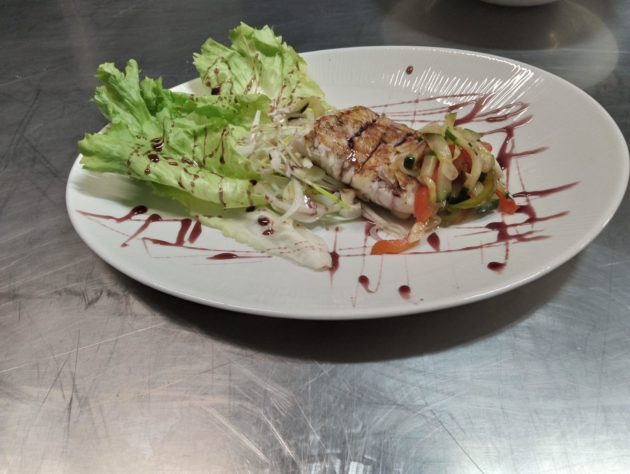 Merluza al menc&iacute;a y c&iacute;tricos