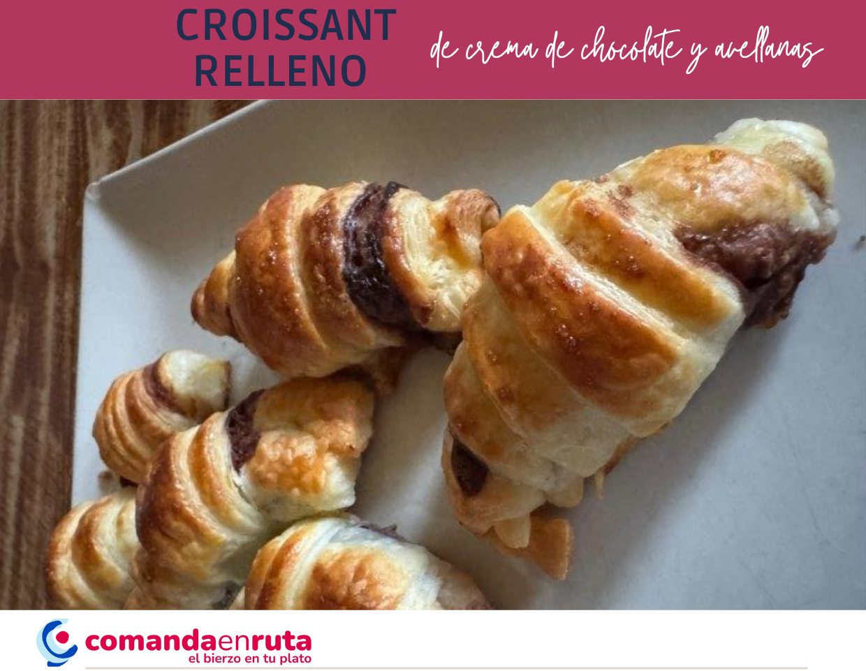 Croissant relleno de crema de chocolate y avellanas